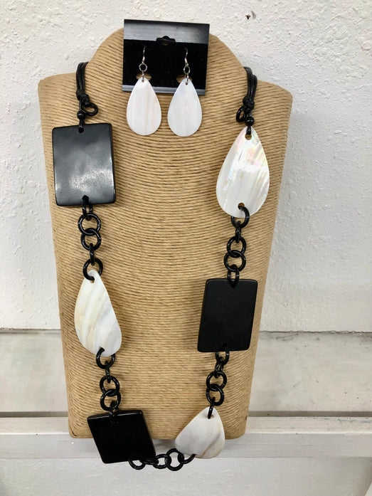 Handmade Resin Shell Black Necklace Set with Adjustable Wax Cord