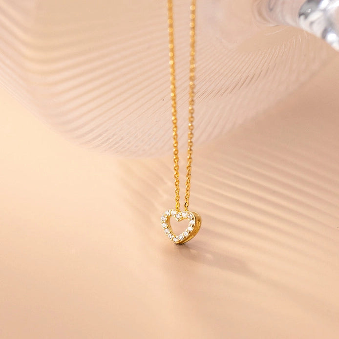 Dainty Heart Charm Pendant Necklace in 925 Sterling Silver