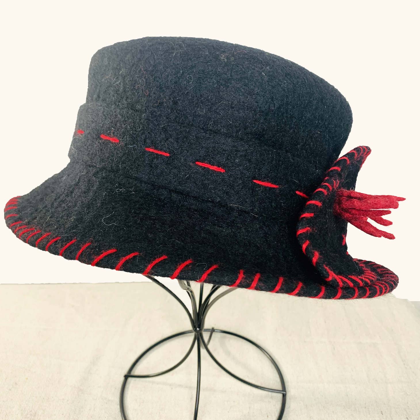 Boiled Wool Women's Hat, Black with Red Contrast