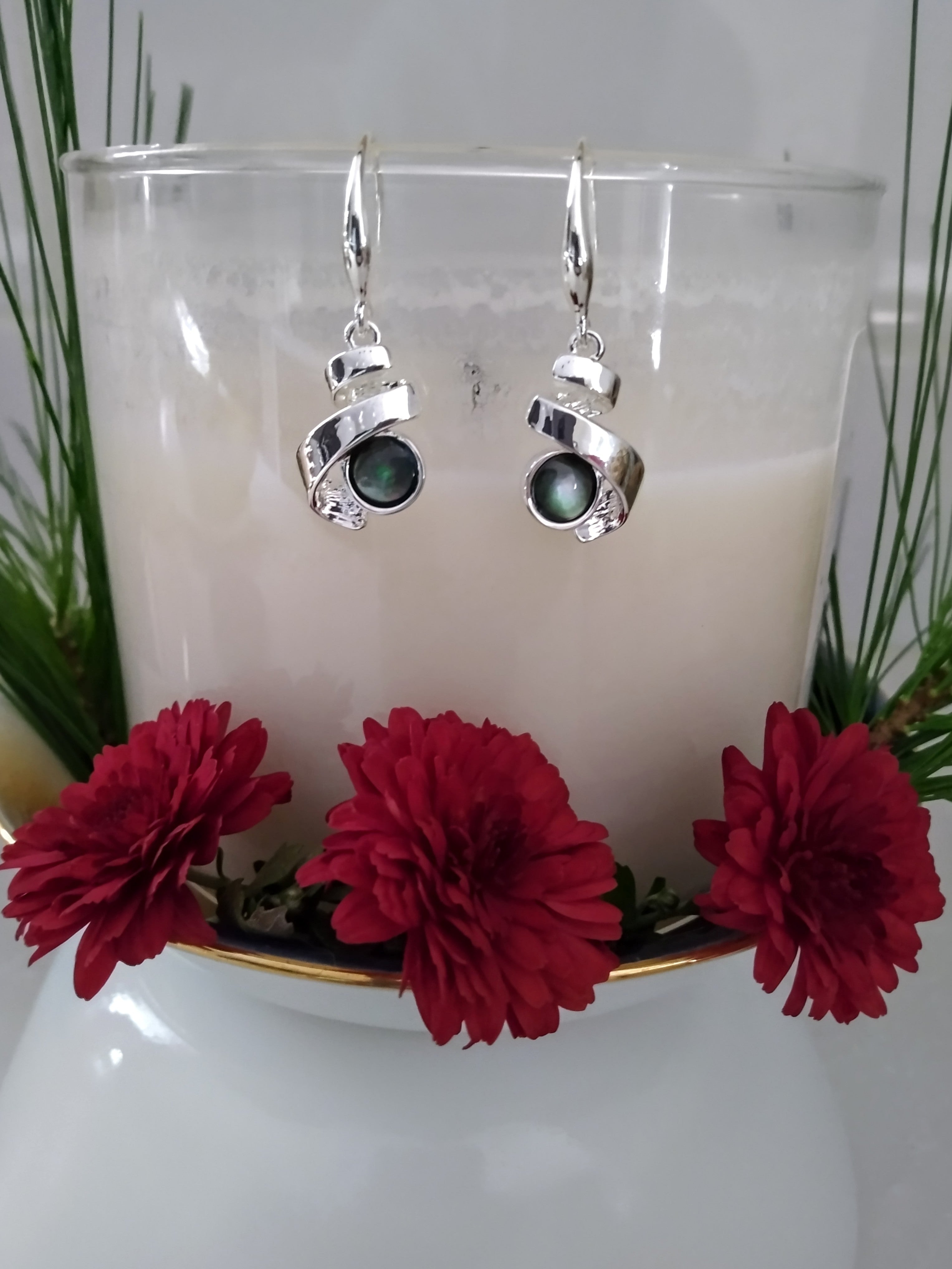 Black Ribbon Shape Earrings